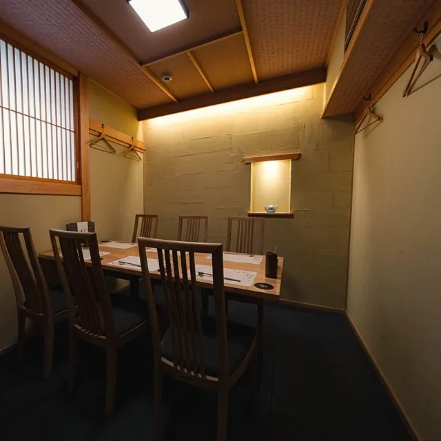 A private room at Yakitori Suzune, seen from the entrance
