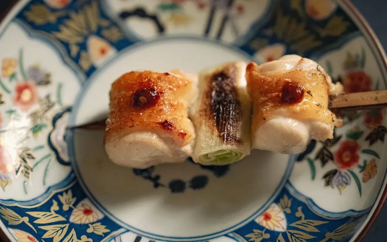 Yakitori Suzune의 네기마(닭고기와 대파 꼬치)
